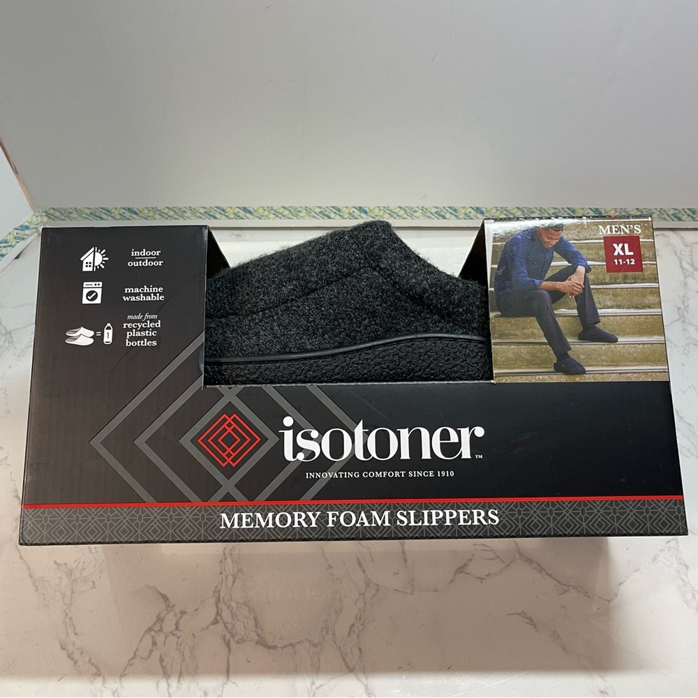 Isotoner Men's Memory Foam Slippers, Black/Gray, Size XL/11-12, NWT